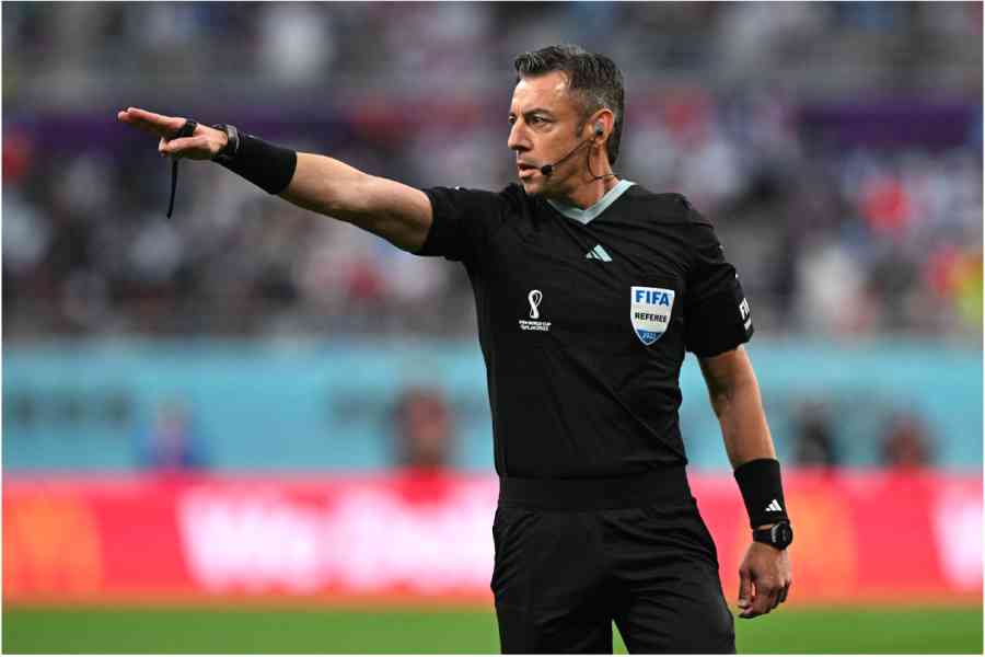 Soccer Referee Law 11 