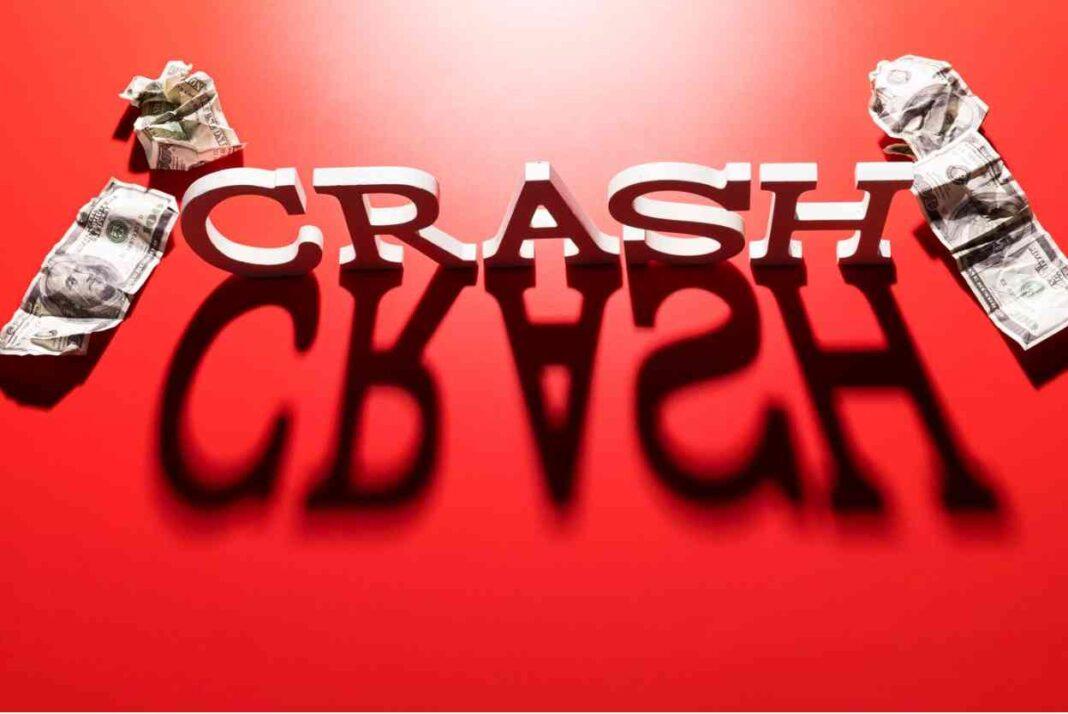How Does Mechanism of Crash Games Work: Randomness or Algorithms?